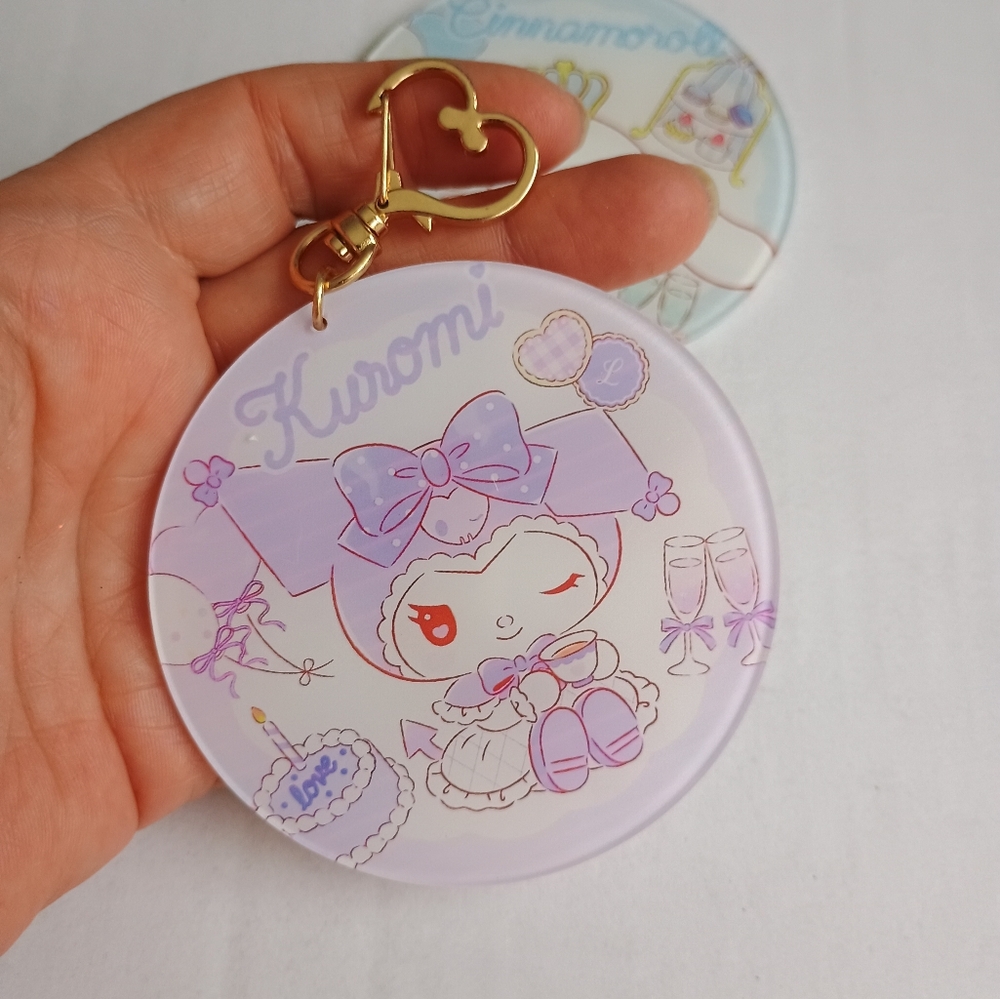 Hello kitty keychains - Picture 5 of 8